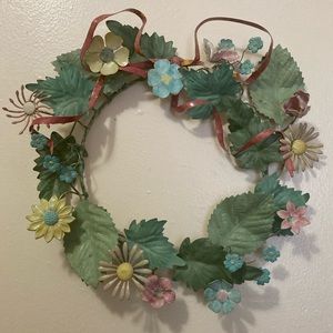 DRESDEN WREATH - RARE “La’ PETITE CHOSES” - Pastel Colors - Metal Floral - VTG